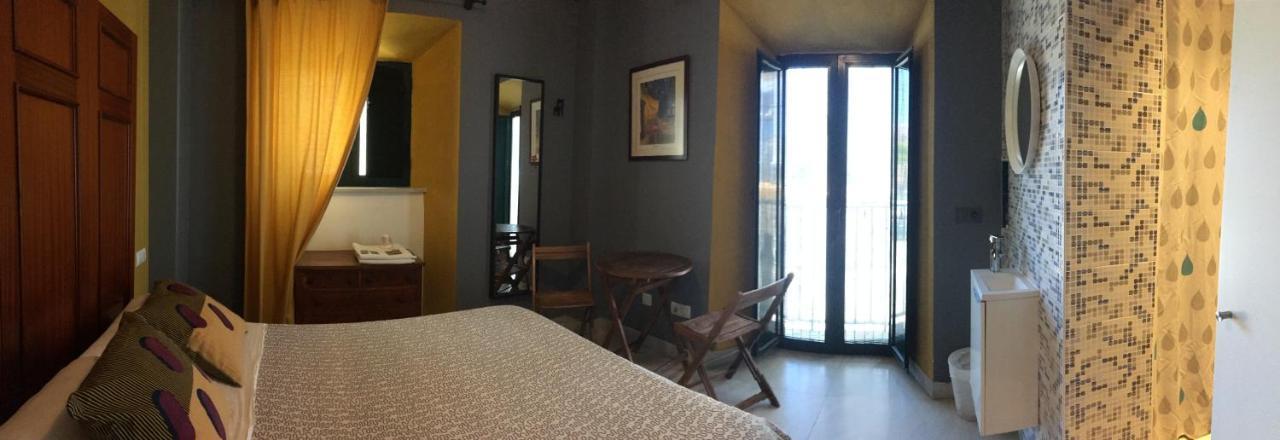 Baobab Hostal El Puerto de Santa María Buitenkant foto